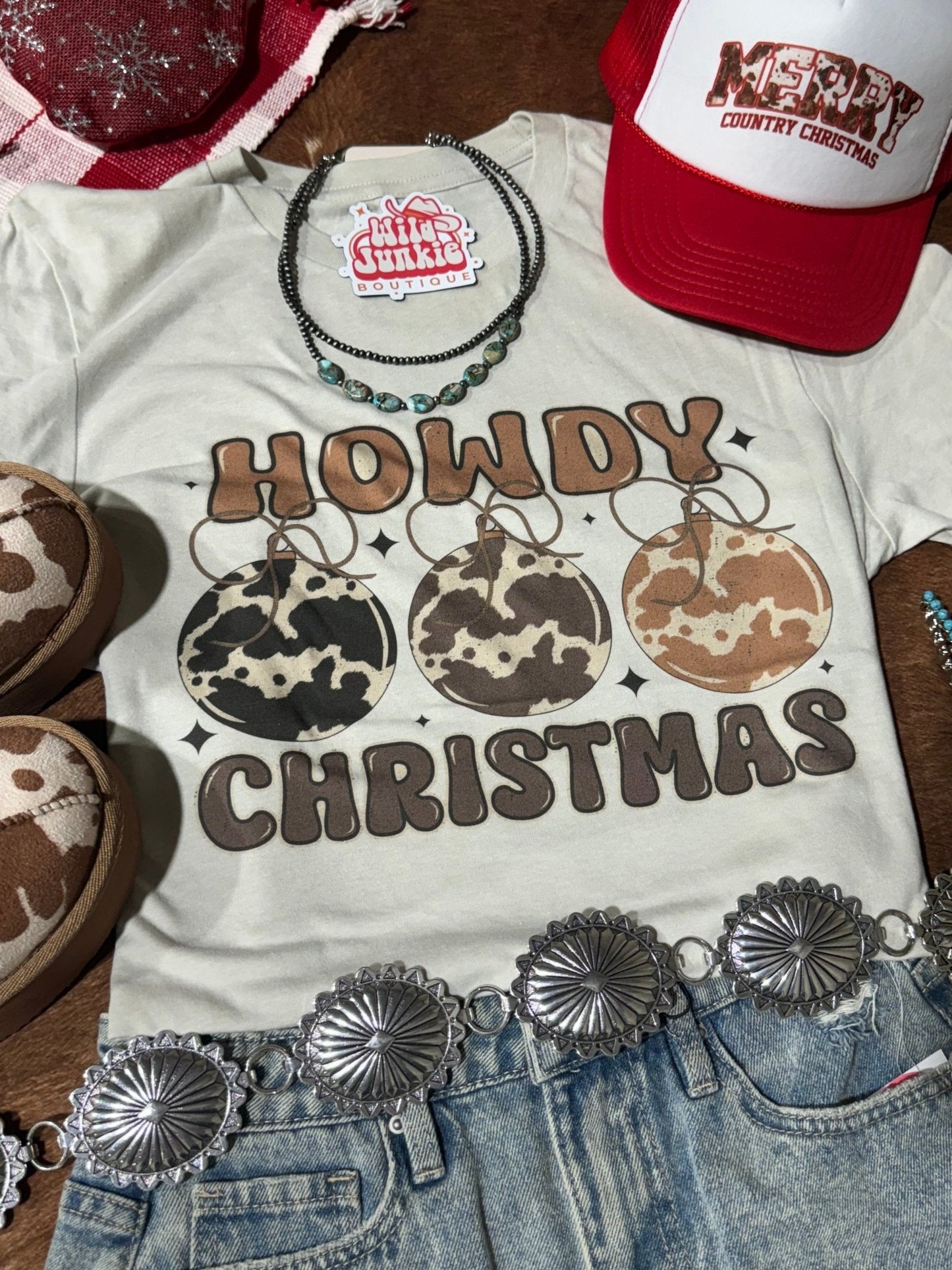 Howdy Christmas Ornaments Graphic TeeCementS